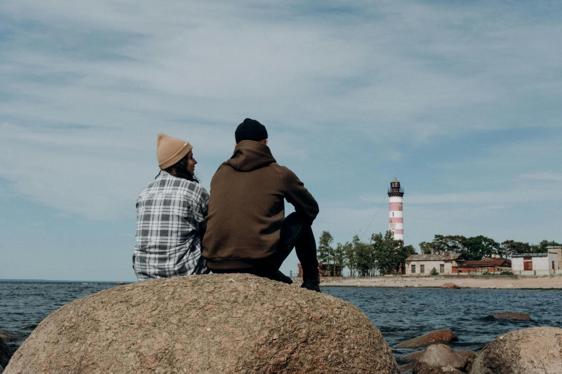 A Hug Across the Miles: The Best Long Distance Relationship Gifts They Can Actually Feel